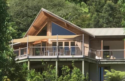 Thames Bed & Breakfast | Waiotahi Valley Lodge
