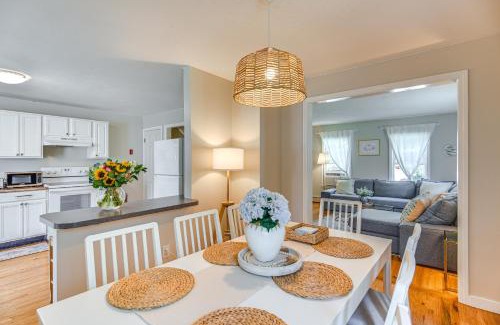 Wakefield-Peacedale Apartment | Wakefield Escape Walk to Downtown and Near Beaches!