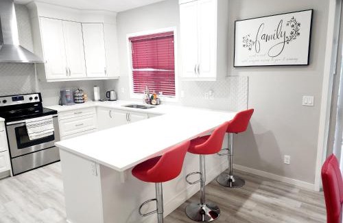 Southeast Calgary Villa | Walden Mount Luxury Villa - Entire 3-Bedroom Home