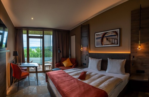 Petershausen-Ost Hotel | Waldhaus Jakob