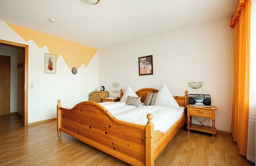 Bubenbach Bed & Breakfast | Waldhotel Auerhahn Bed & Breakfast