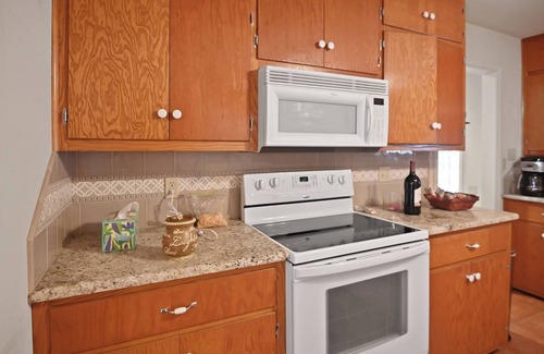 Fredericksburg House | Waldrip House - Family getaway - Close to downtown - quite area!