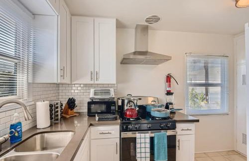 San Clemente Apartment | Walk to Beach - KING Apt In #1 Area - AC