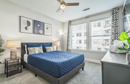 Cumberland Apartment | Walk to Braves, King bed, Mercedes Benz Stadium