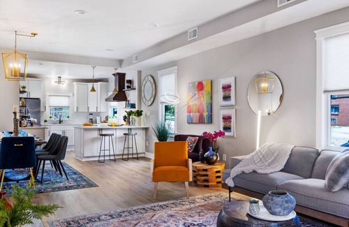 Wilkinsburg Apartment | Walk to Cafes + Frick Park From A Breezy Retreat