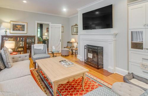 Belmont Historic District House | Walk to Dining and Shops Historic Belmont Home
