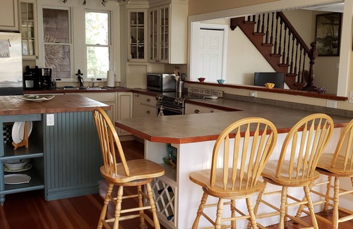Edgartown House | Walk to Edgartown! Sun at South Beach! Privacy & relaxation at special home.