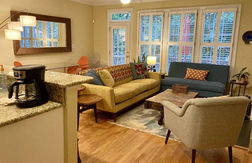 Southwest Raleigh House | *Walk To Everything!*