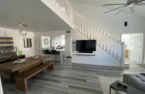 Bella Vista Condo | Walk to Jupiter Beach! 3 bdrm condo with private balcony.
