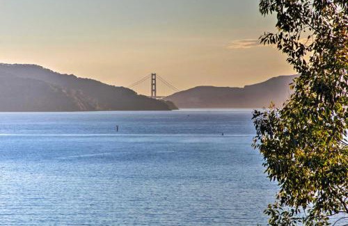 Point Richmond Apartment | Walk to Keller Beach Waterfront Studio with Hot Tub