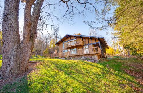 Fairfield House | Walk to Liberty Mountain Lake-View Ski Retreat!
