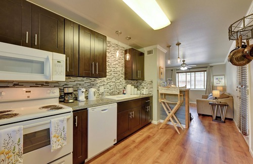 Nacogdoches Condo | Walk to SFA Campus: Pet-Friendly Nacogdoches Condo