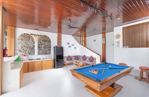 Uluwatu Villa | Walk to Uluwatu -Private Villa with Pool - up to 5 bedrooms
