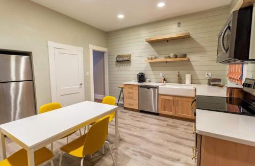 German Village House | Walkable And Cozy German Village Hauspets Ok