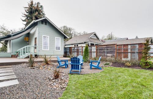 Forest Grove House | Walkable Location Quaint Cottage in Forest Grove!