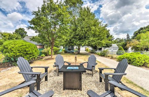 East Shore House | Walkable New Haven Retreat with Ocean Views!