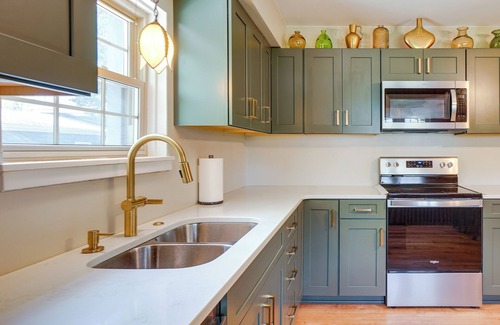 Mequon House | Walkable Thiensville Retreat Near Hiking!
