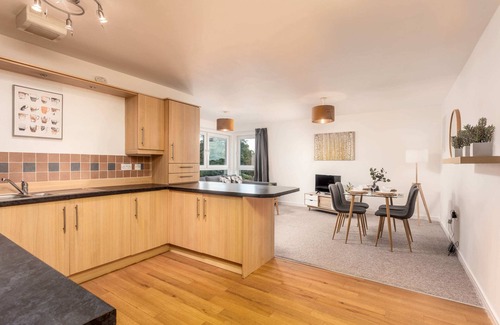 Kilmarnock Apartment | Walker Suite No53 - Donnini Apartments