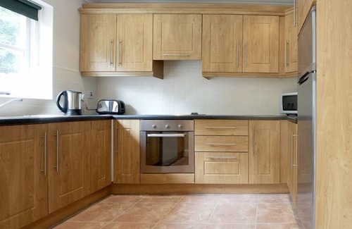 Margate Old Town Apartment | Walking distance to Bunratty Castle Folk Park