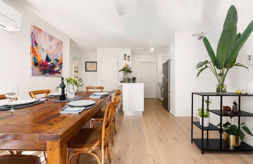 Pyrmont Apartment | Walking Distance to Darling Harbour