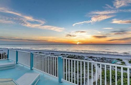 Indian Shores House | Walks On The Shore