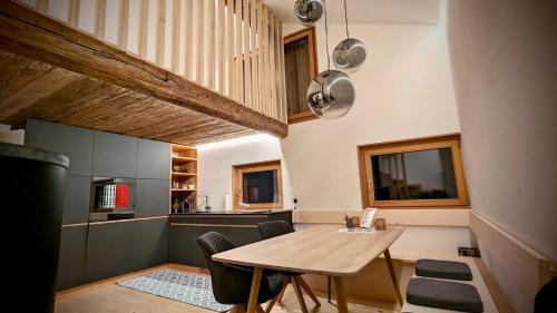 Reckingen House | Walliser Stadel