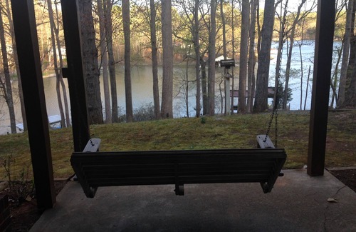 High Point House | Walls Of Glass Overlook Tranquil Deep Water Cove - Incredible Mid-Lake Location