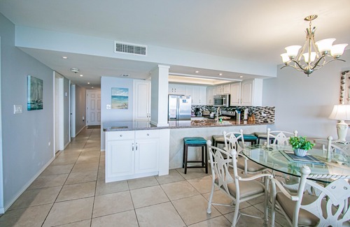 South Padre Island Condo | Walls of windows overlooking the blue ocean!