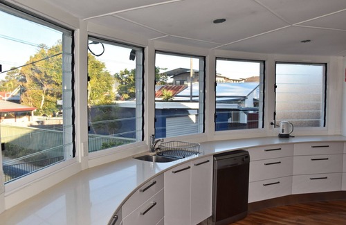South West Rocks House | Wally's Folly - walk to the beach