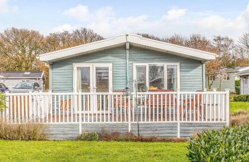 Hundall House | Walnut Lodge