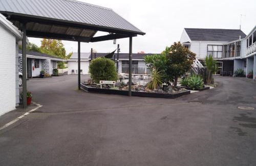 Warkworth Hotel | Walton Park Motor Lodge