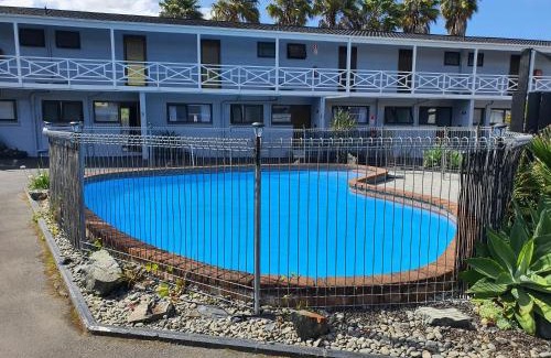 Warkworth Hotel | Walton Park Motor Lodge