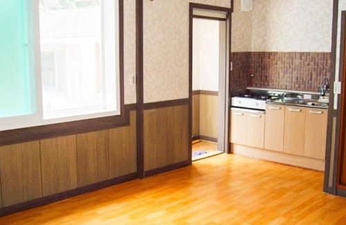 Wanju House | Wanju Haneurarae Cheotjip Pension