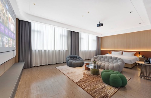 Wanzai Hotel | Wanzai Yijia La Maison Hotel