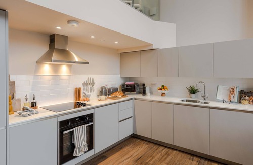 Bristol Floating Harbour Apartment | Wapping Wharf | Penthouse