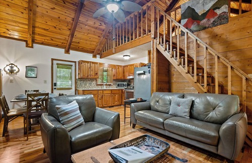 Sautee Nacoochee Cabin | Warm and cozy cabin, decorated for fall, on a peaceful wooded lot