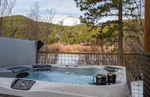 Blue River House | Warm And Luxurious Private Breckenridge Cabin Retreat W Hot Tub Blue River Hideaway By Boutiq