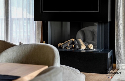 Courchevel Ski Chalet | Warm contemporary Chalet in Courchevel 1650