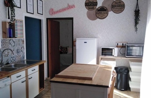 Saint-Astier House | Warm, family home close to many activities (Périgord Vert)
