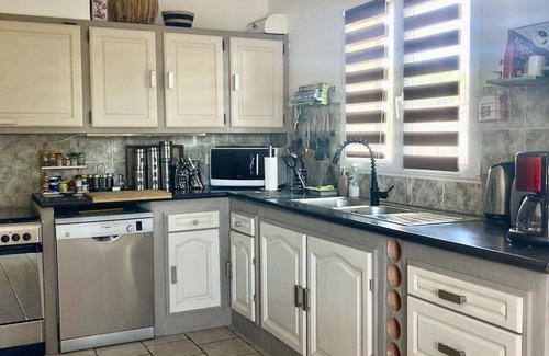 Fontvieille House | Warm house in the heart of Provence
