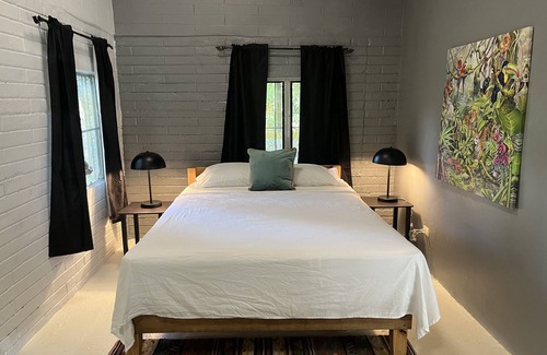 Ontario Village Bed & Breakfast | Warrie Head Resort