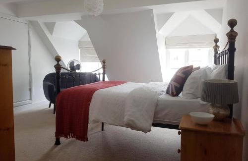 Warwick Town Centre Apartment | Warwick Market Place Apartment