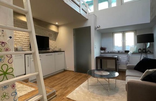 Srodmiescie Południowe Apartment | Waryńskiego 9 - piękna panorama miasta - Smart TV 42 cale - WiFi - ekspres kapsułkowy - w pełni wyposażona kuchnia
