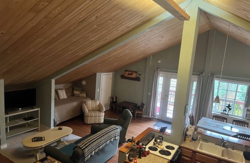 Washougal Apartment | Washougal River Front Apt. Pets OKnClose to Columbia Gorge, close to PDX