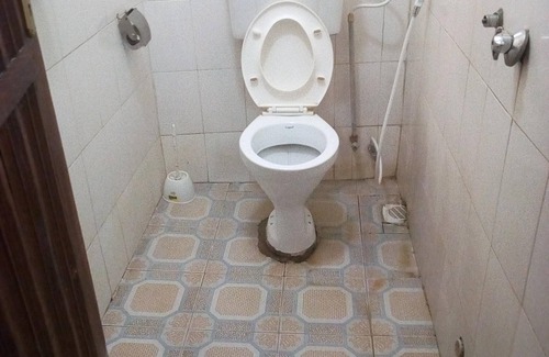 Isiolo House | Waso Central Emporium Lodge