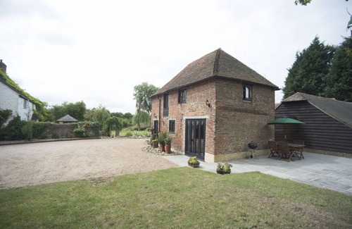 Willesborough House | Water Farm Granary In Smeeth, Kent