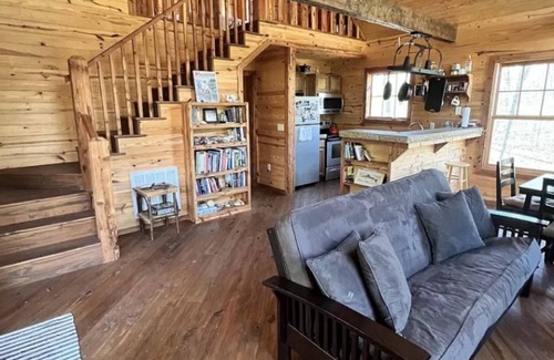 Nunnelly Cabin | WATER FRONT Cabin on Old Mill Creek in Nunnelly