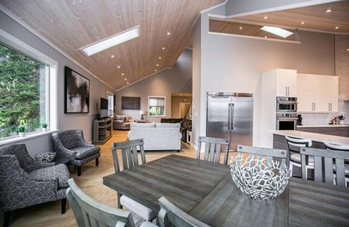 Juan de Fuca Electoral Area Apartment | Water Front Home with Private Dock and Hottub