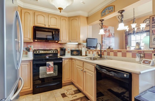 Vernon Condo | Water Park (Next Door) Pool Hot Tubs Mtn Creek Wineries #09-23M