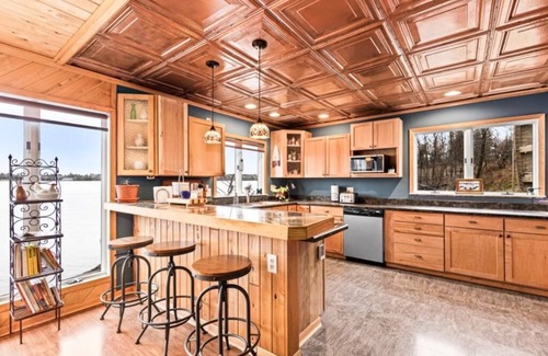 Tower Cabin | Water's Edge on Lake Vermilion